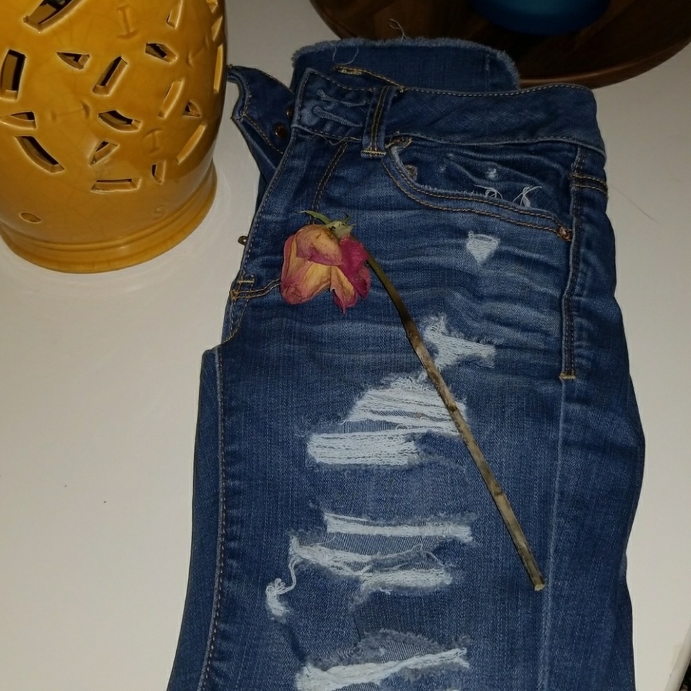 American Eagle Crop Jeans!